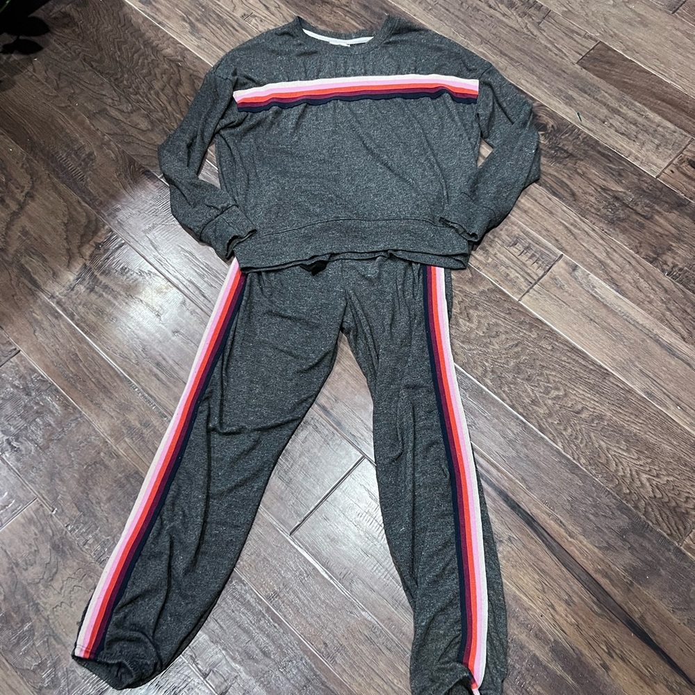 Sundry jogger outfit